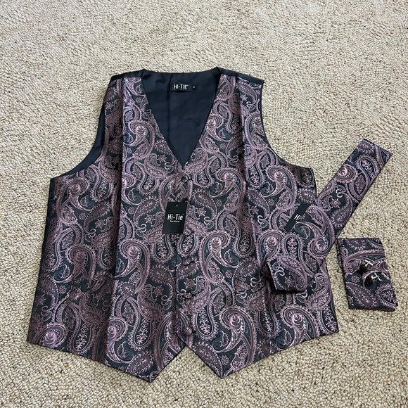 Hi-Tie Other - Men's Paisley Vest and Tie Set - Black and Purple